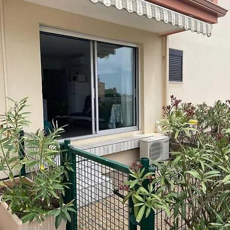 아파트 Climatise Avec Piscine - 4 Pers. - Fr-1-880-40 *